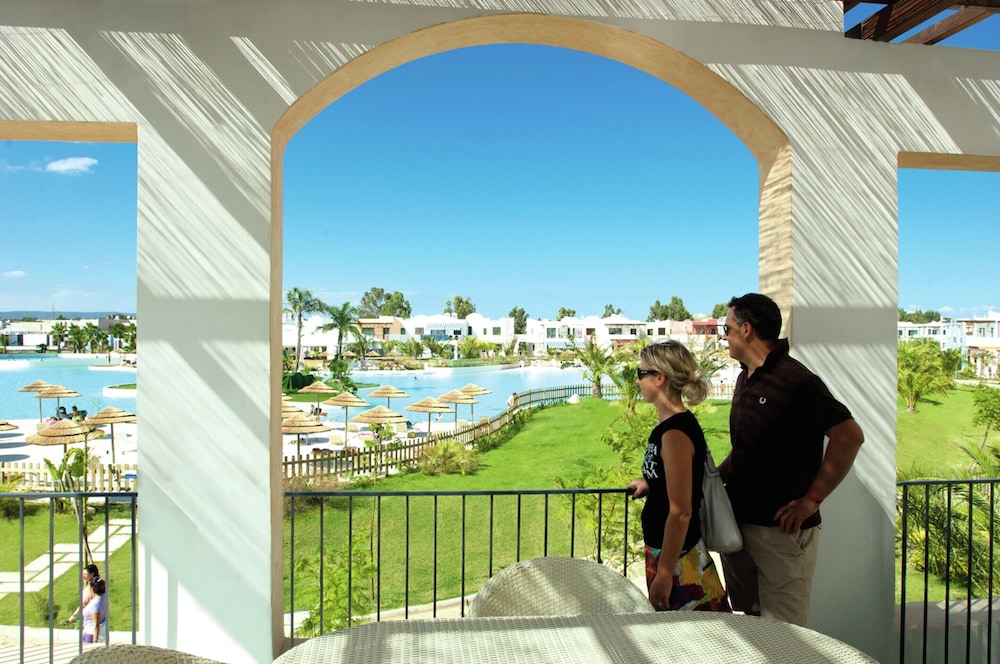 Comfortable Apartment With AC Near the Beach