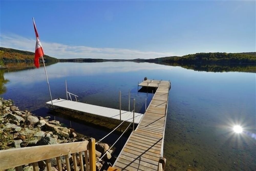 416 Papineau Lake 2 Bedroom Cottage