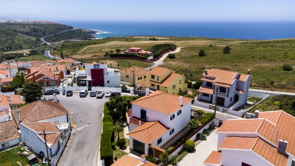 Villa Octopus s Garden by Acasadascasas view 5