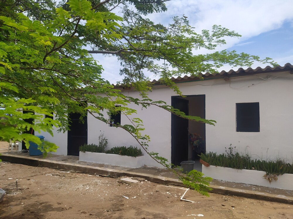 Hostal CQ Camarones