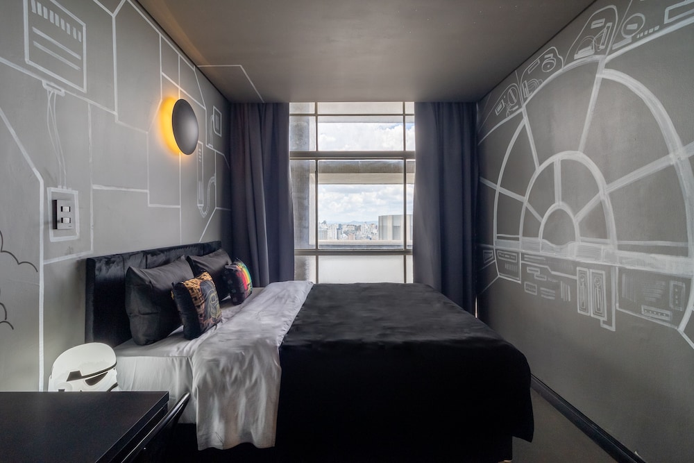 Akile Homes experiences Geek