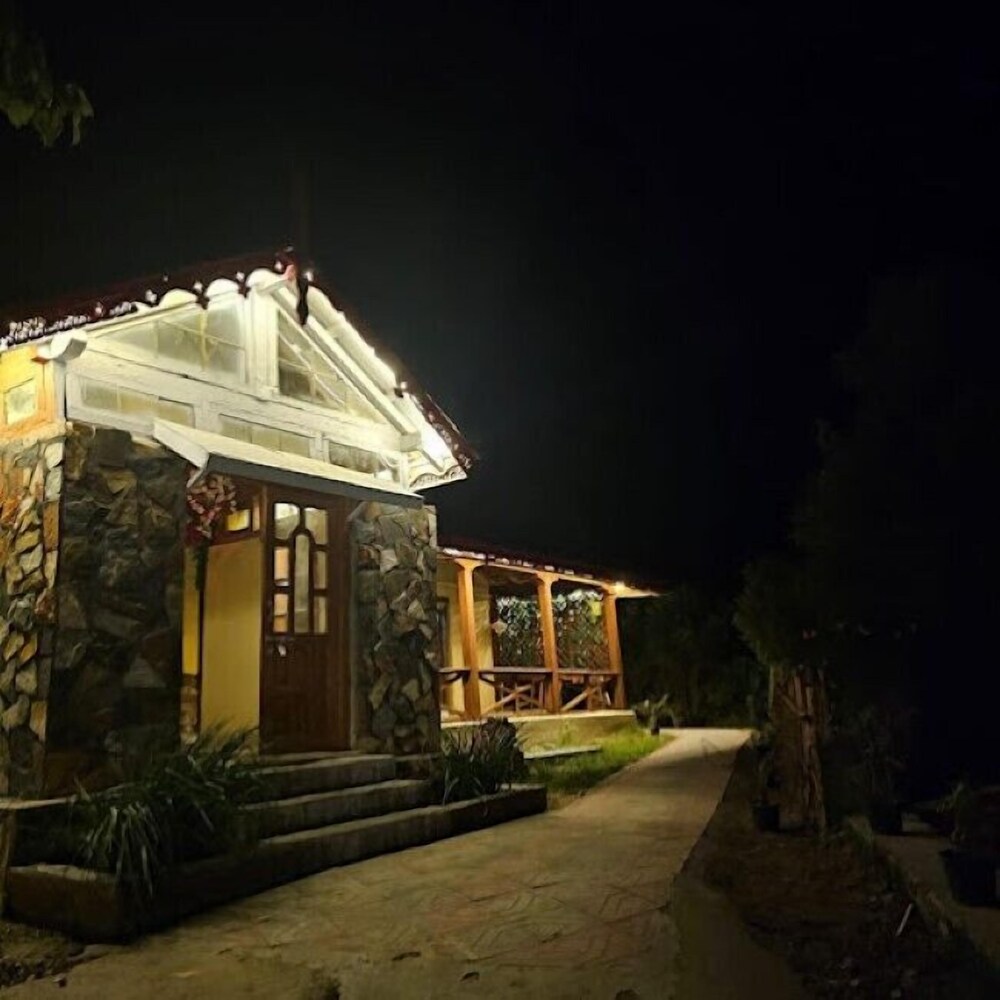 Misty Peaks Resort view 5