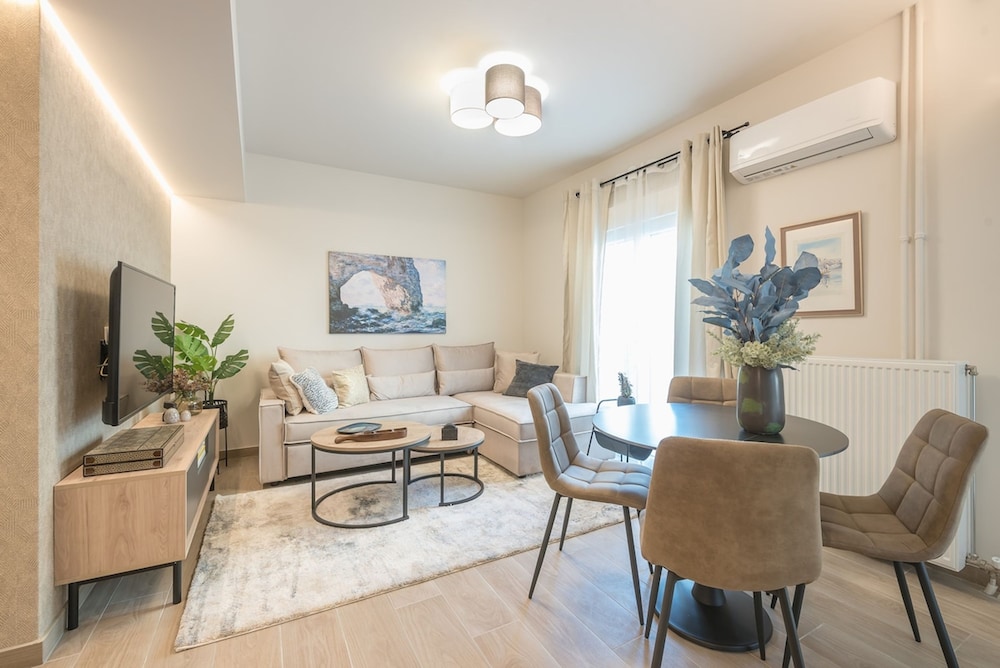 Marina Zeas Comfy Apartment