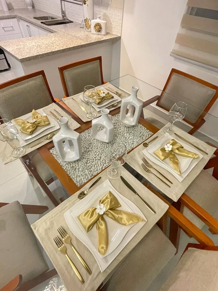 Modern Penthouse Albarobello Residences