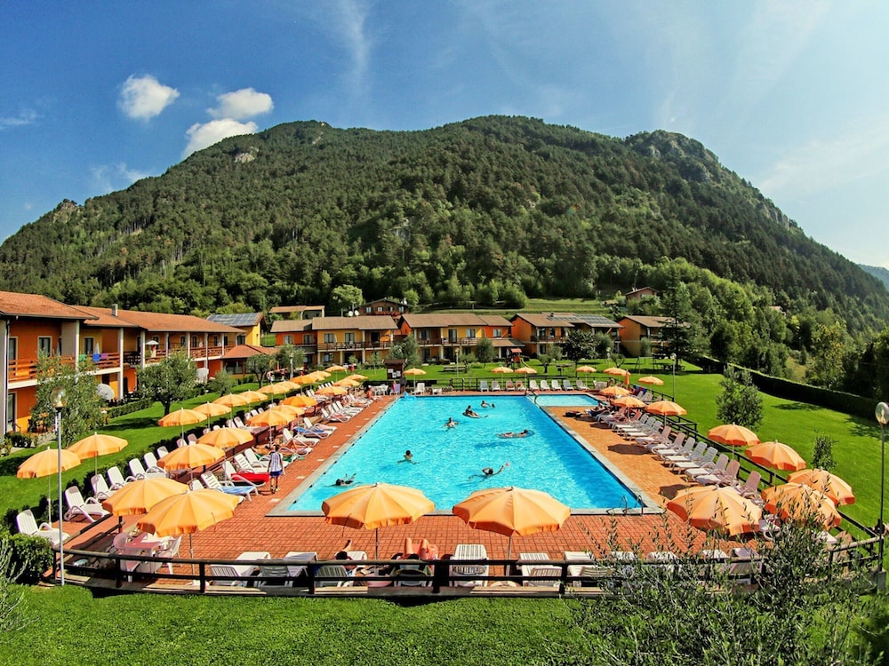 Holiday Home in Tremosine With Pool, Sauna, Garden, Terrace photo 4