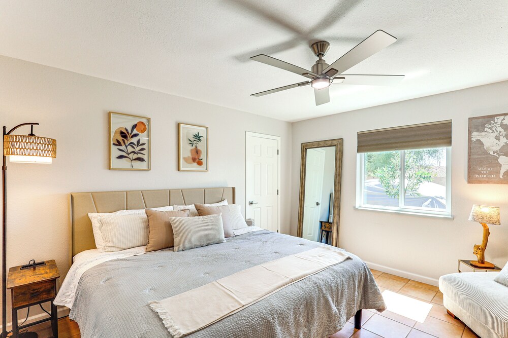 Casita + Chef's Kitchen: Lake Havasu Desert Oasis