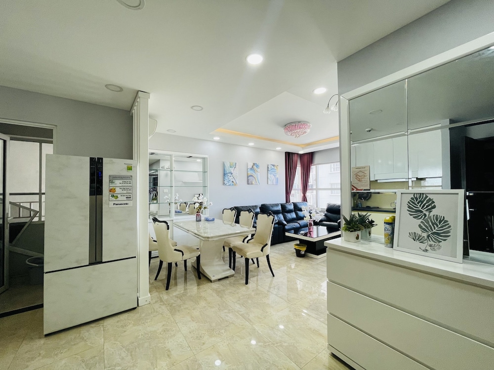 Sunrise City Apartment