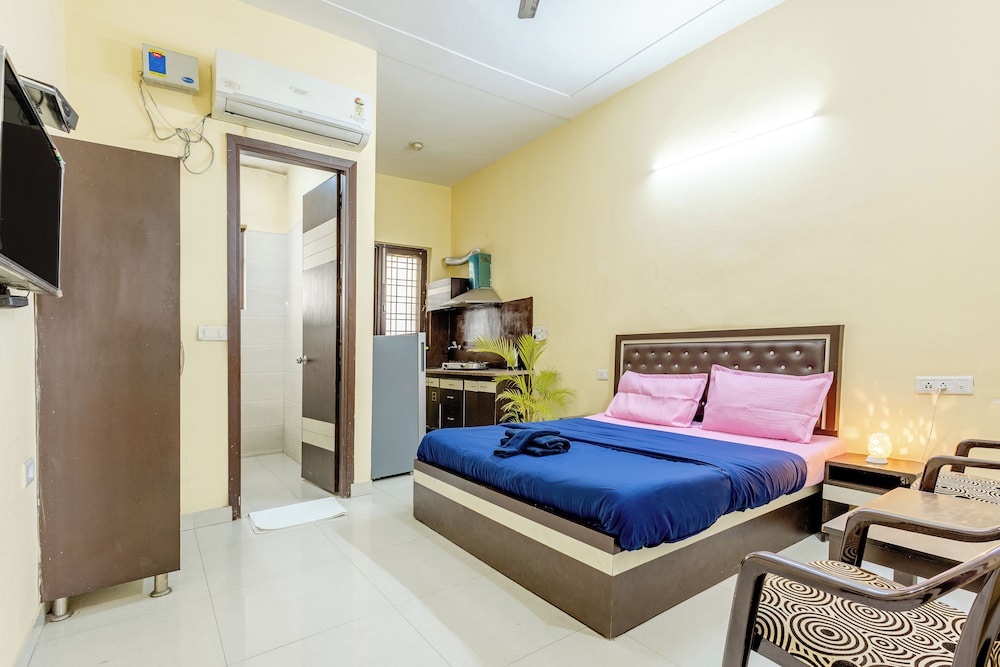 Lime Tree Studio Near Fortis Gurgaon