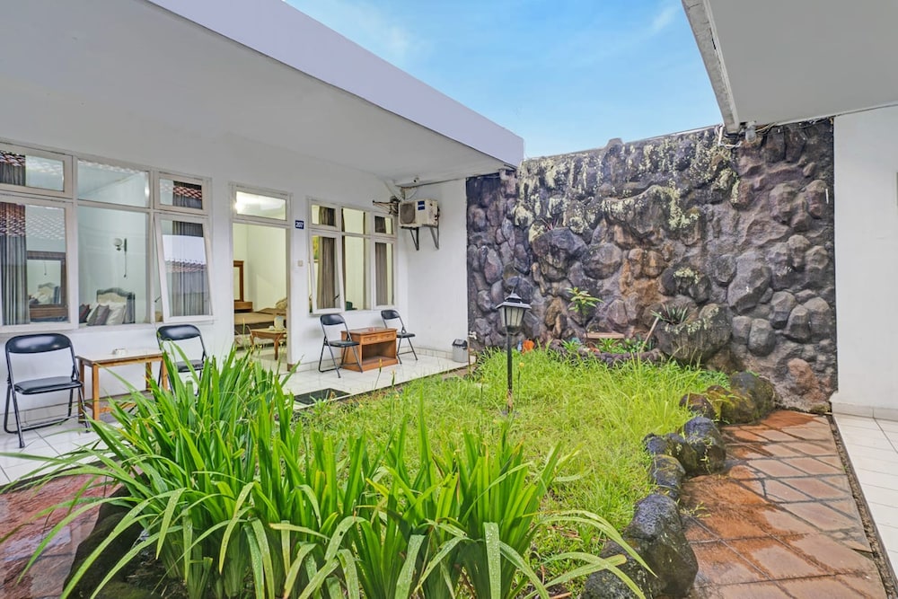 OYO 95055 Homestay Panasan Pak Budi