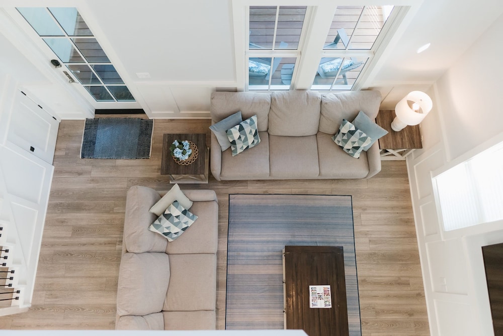 30A Hideaway by Avantstay Walk to Beach 2 Pools