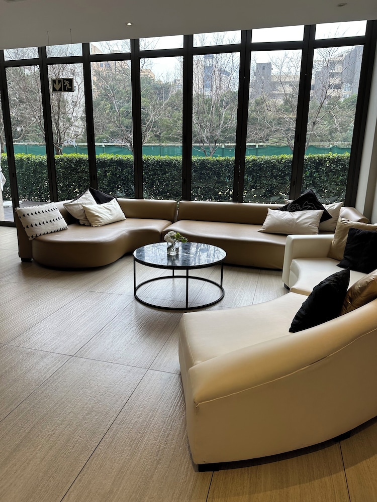 KMG Apartments at Sandton Skye