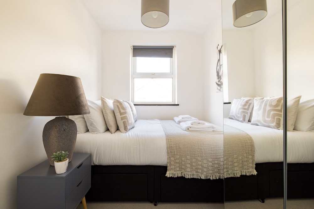 The Stratford Villas