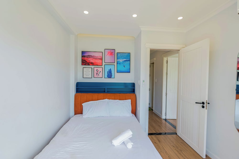 Luxury 3 br La Fleur Villa-Novaworld PT