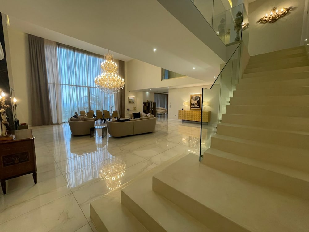 Villa Italia Somone Luxury Hotel