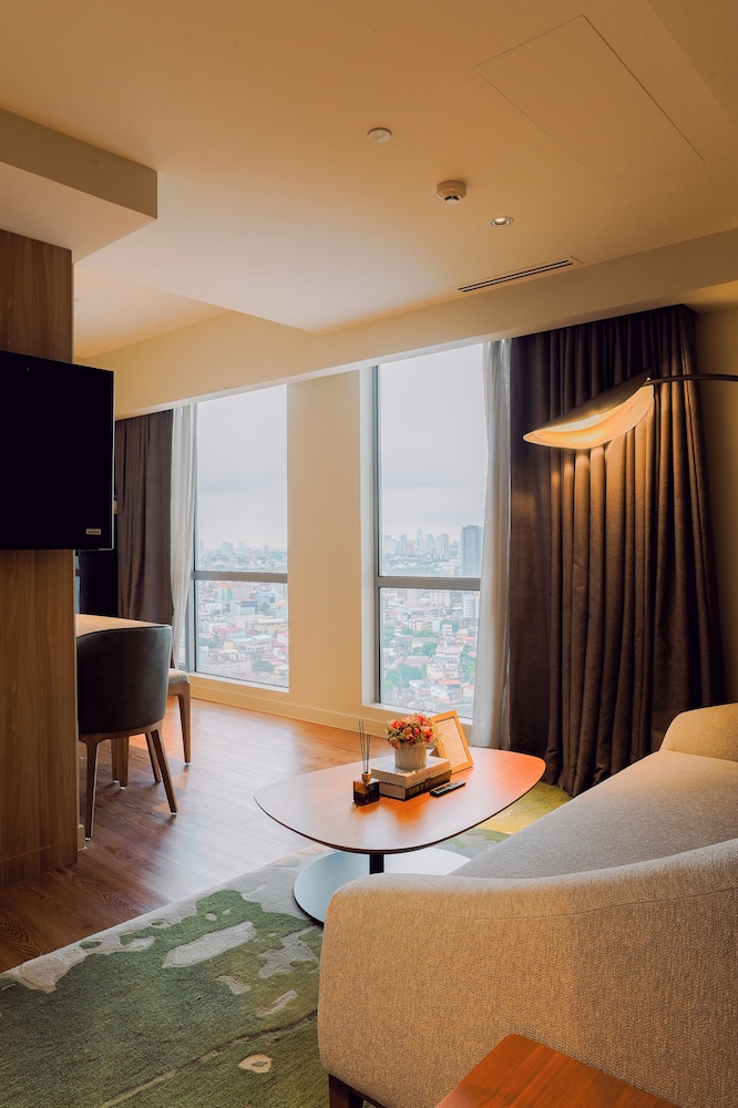 Hotel Residences at Acqua