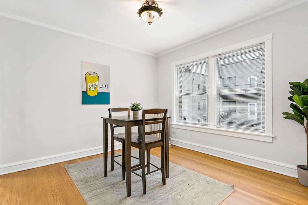 Vibrant 1BR Apt - Mfield N3