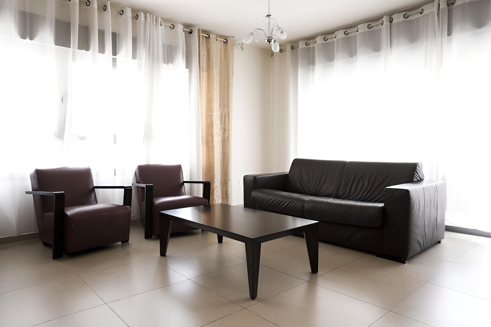 Sunshine Suites