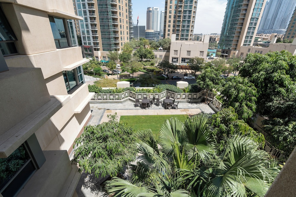 Lux BnB I 29 BLVD Burj & Fountain Views