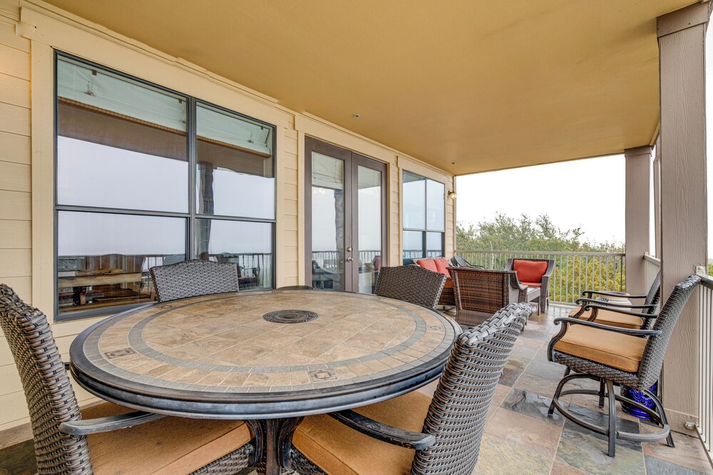 Jonestown Condo on Lake Travis w/ 2 Balconies! - Property Image 15