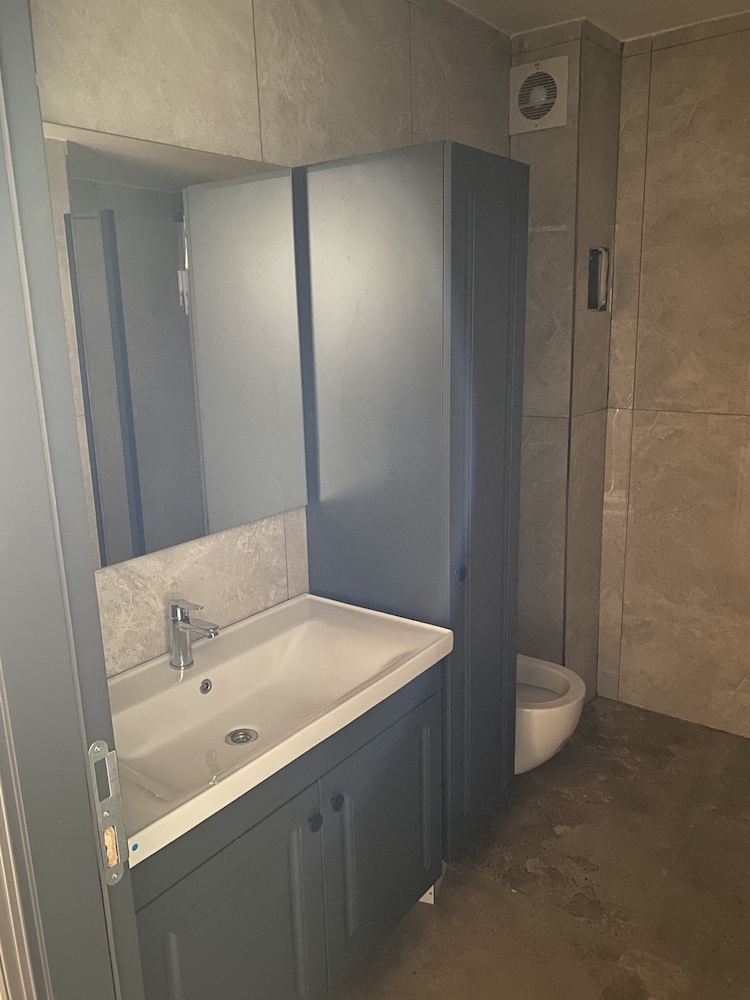 Delta Hotel Istanbul - Image 44