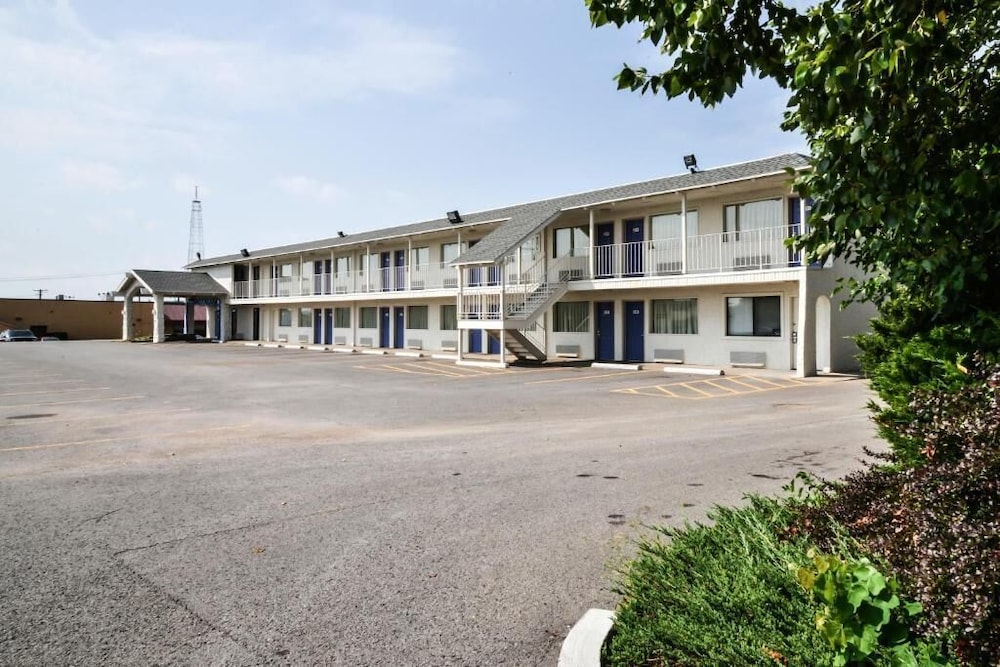 Motel 6 Saint Joseph, MO - Property Image 19