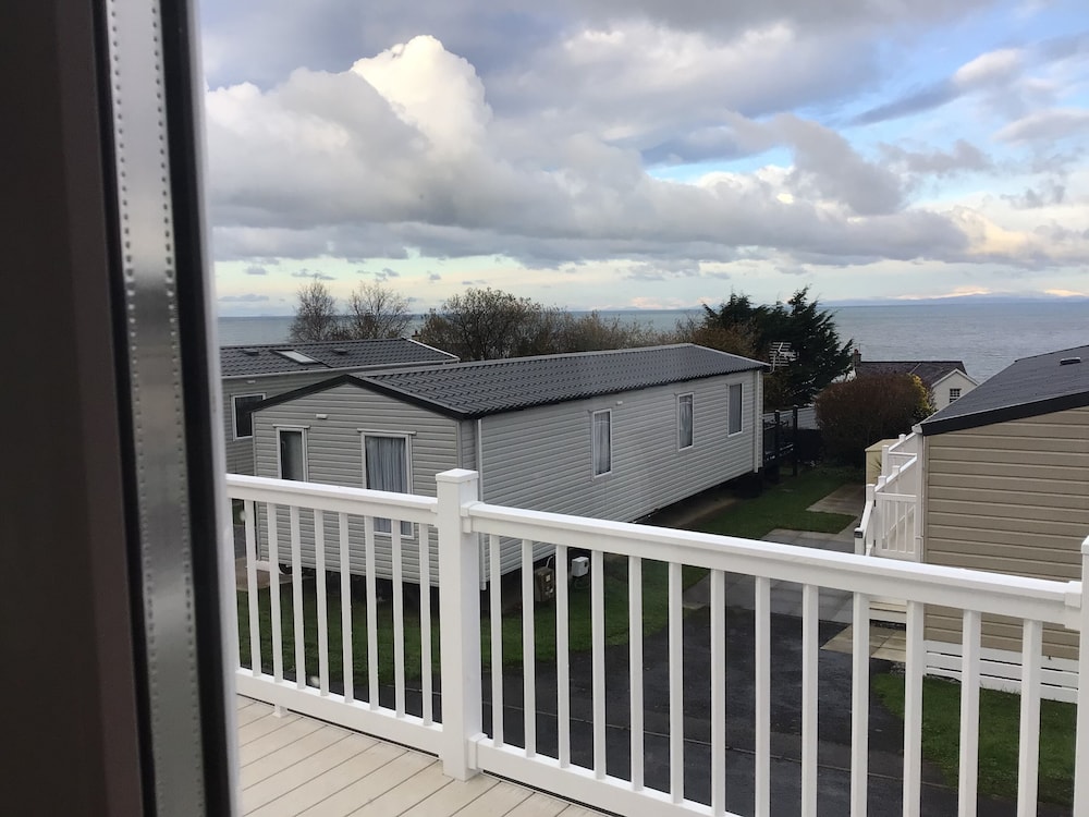 Newquay Haven Caravan 42x14 With Ocean Views