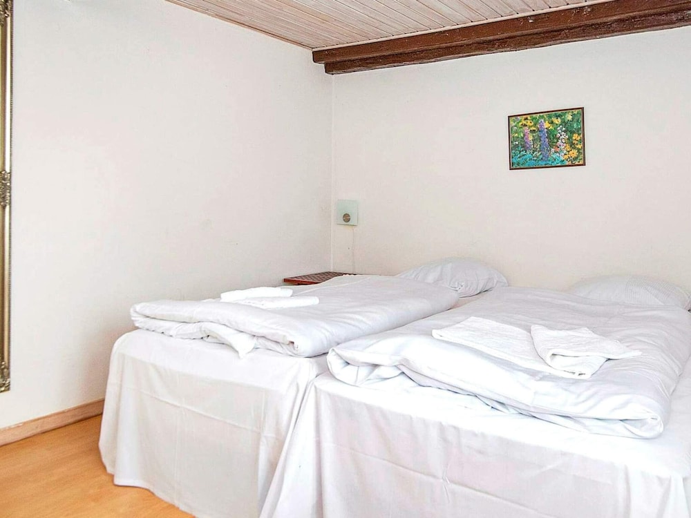 6 Person Holiday Home in Hojer
