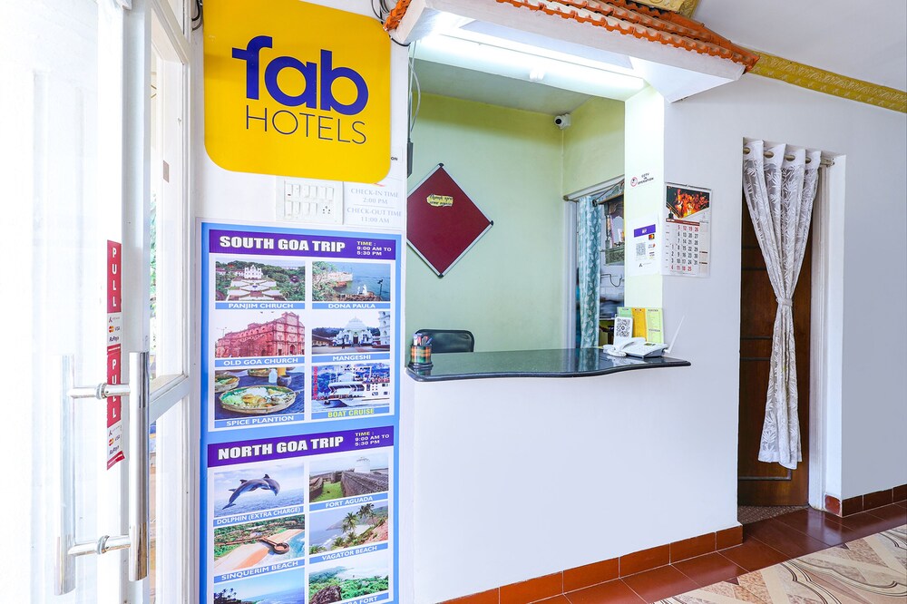 Lobby & Reception