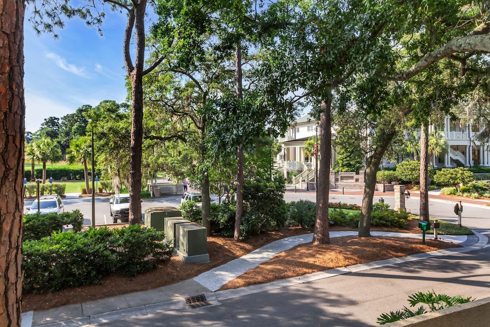 911 Cutter Court at The Sea Pines Resort