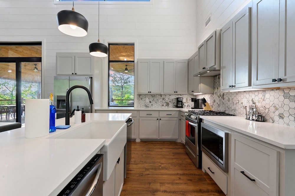 Luxury Retreat in Broken Bow