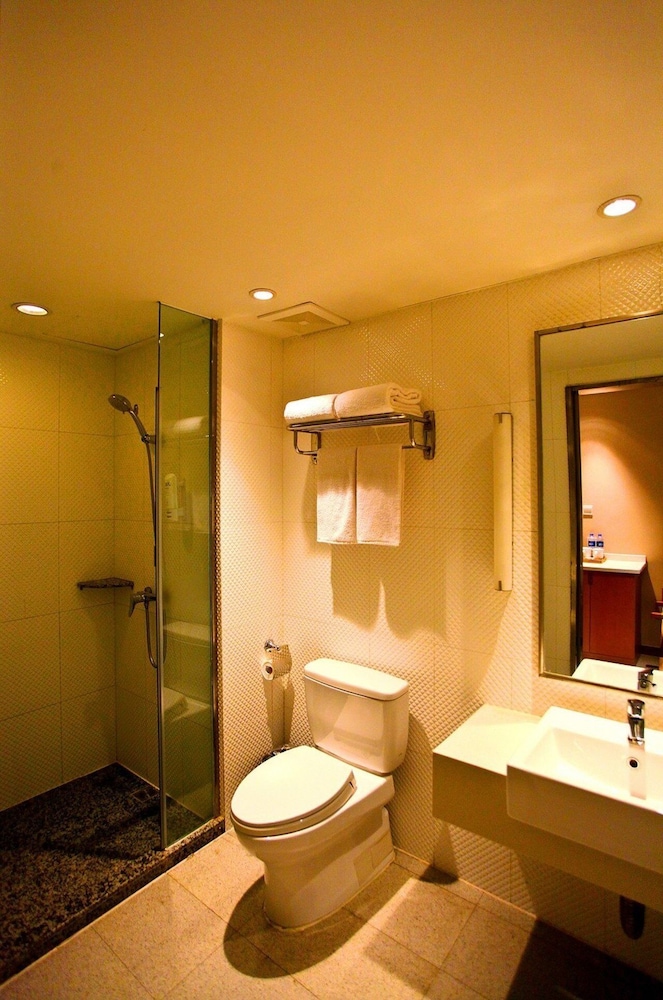 Quan Ji Hotel