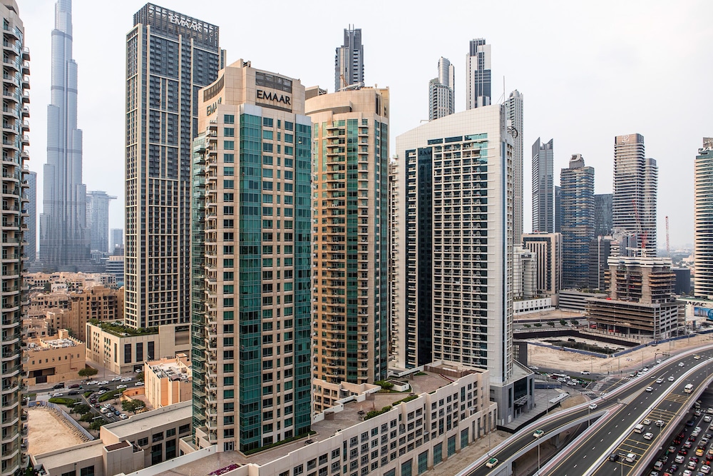 Premium 3BR with Full Burj Khalifa view