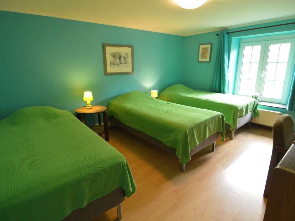 Cozy Holiday Home in Stoumont with Sauna & Hot Tub view 3