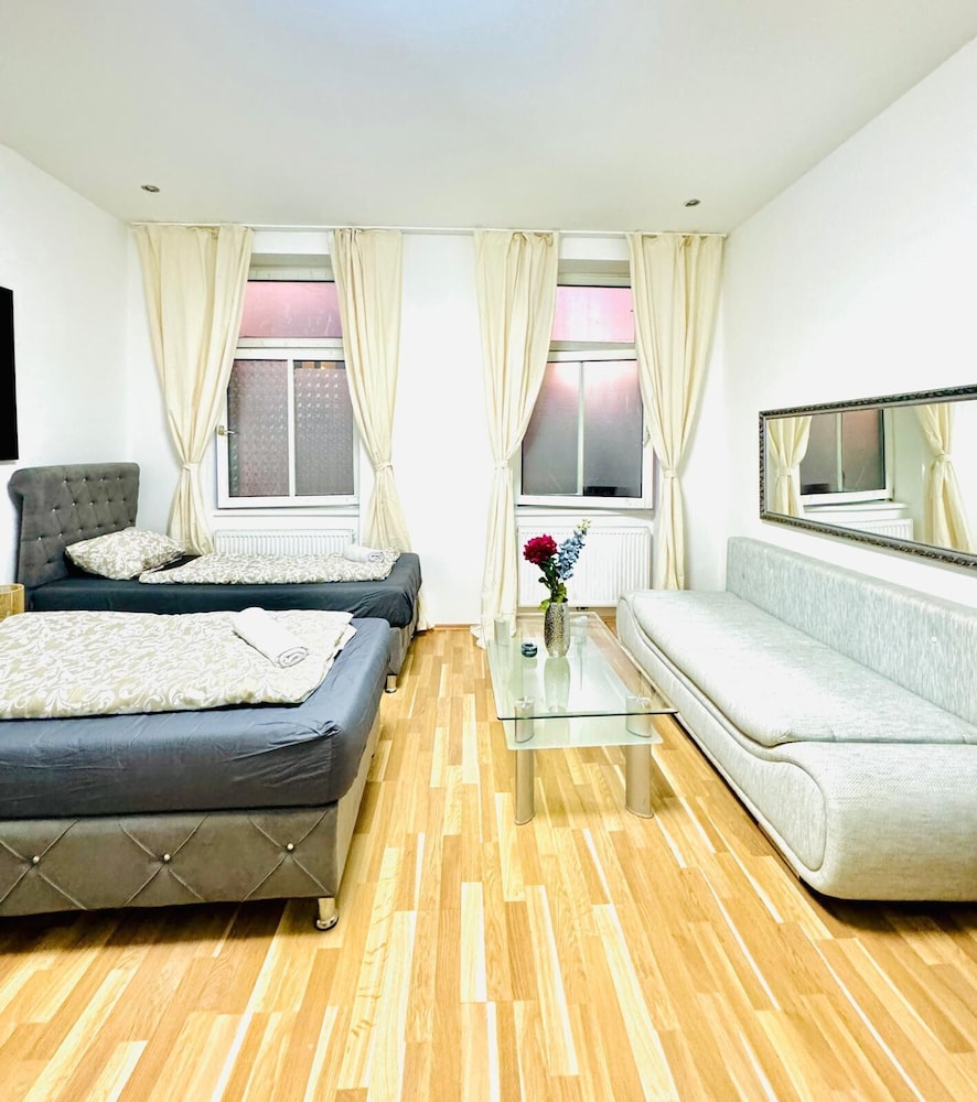 Stylish Studio Stay Near Augarten