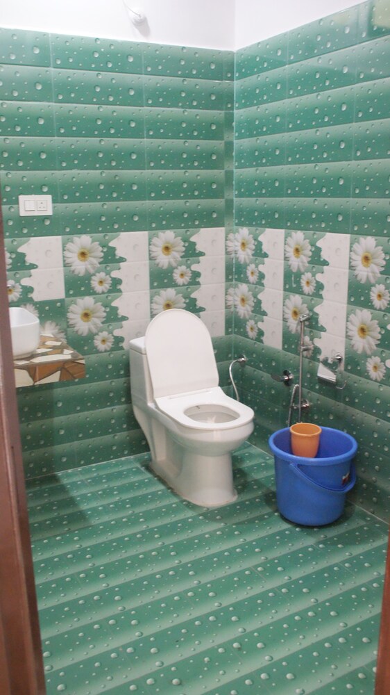 Manimahesh Home Stay