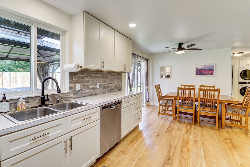 Explore Camano Island Beaches! Family Home w/ Yard