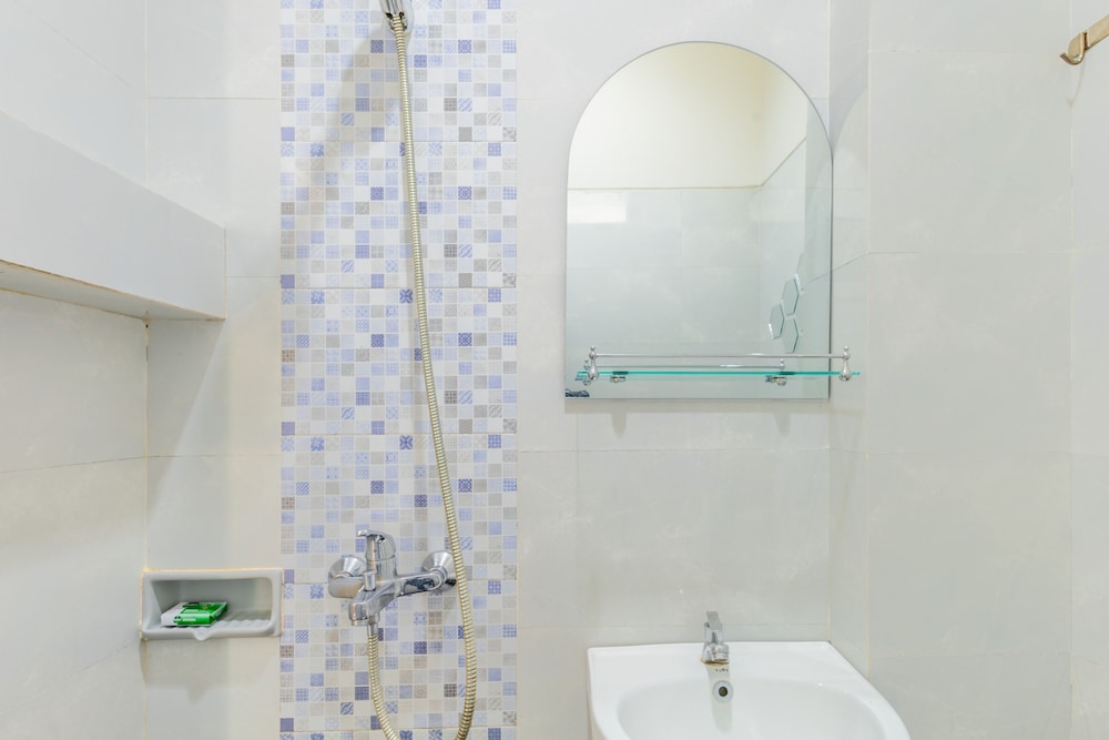 Kubu Deandari Guest House