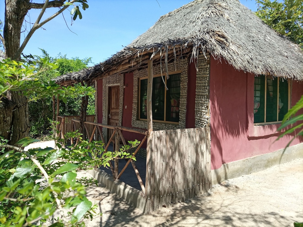 Room in B&B - Mida Creek Eco Camp 1