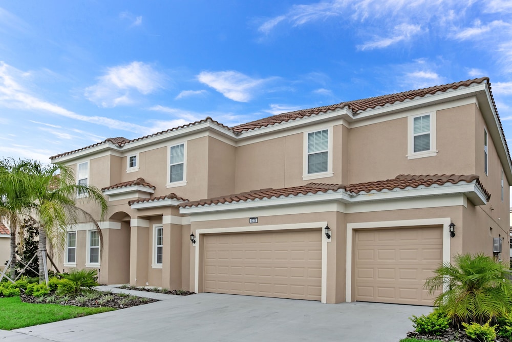 6028bod 14 Bedroom 11 Bathrrom - Image 1