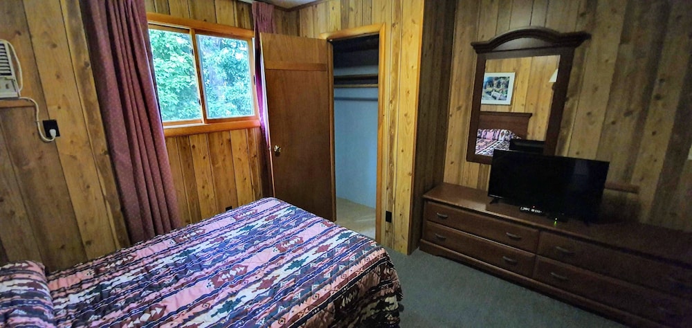 Red Ranch Motel