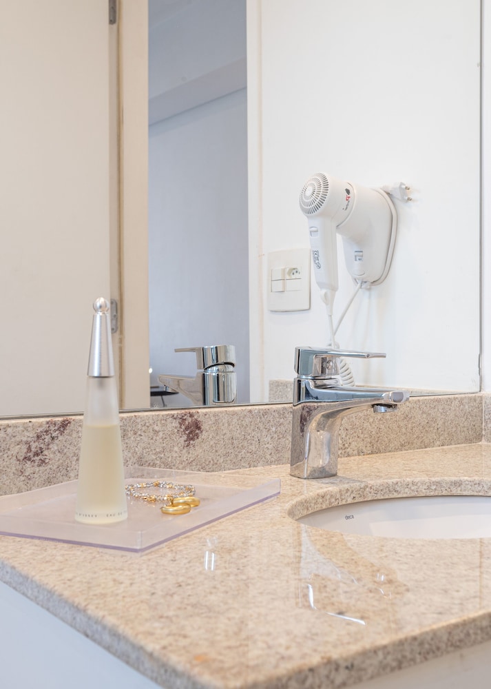 Setin Downtown Genebra by Viva - Apartamentos completos na Bela Vista com piscina
