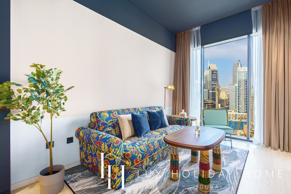LUX The Modern Retro Suite