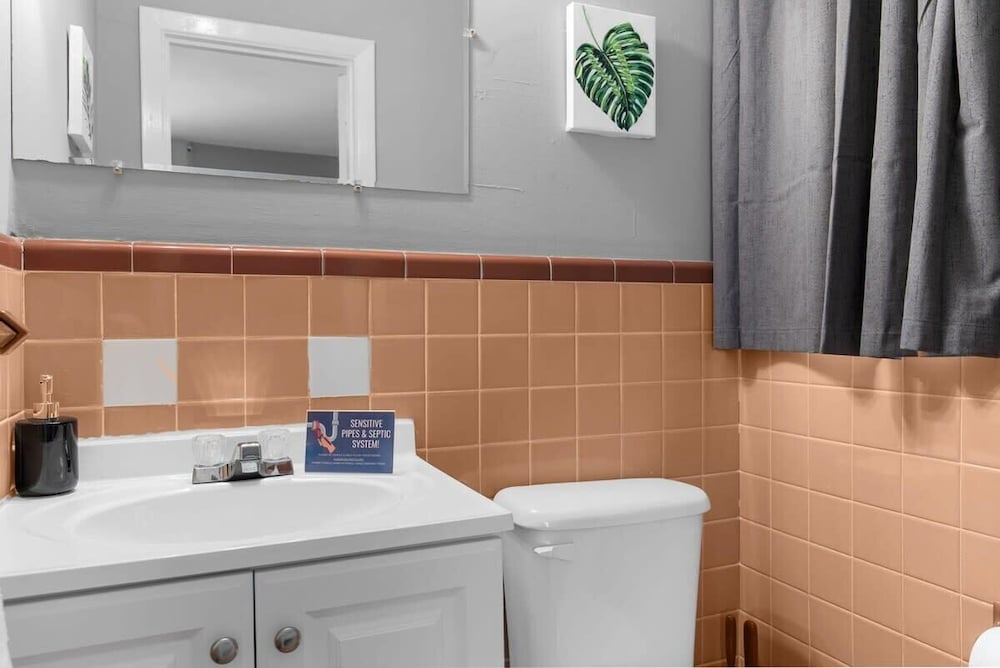 Broadmoor Bungalow - Both Units