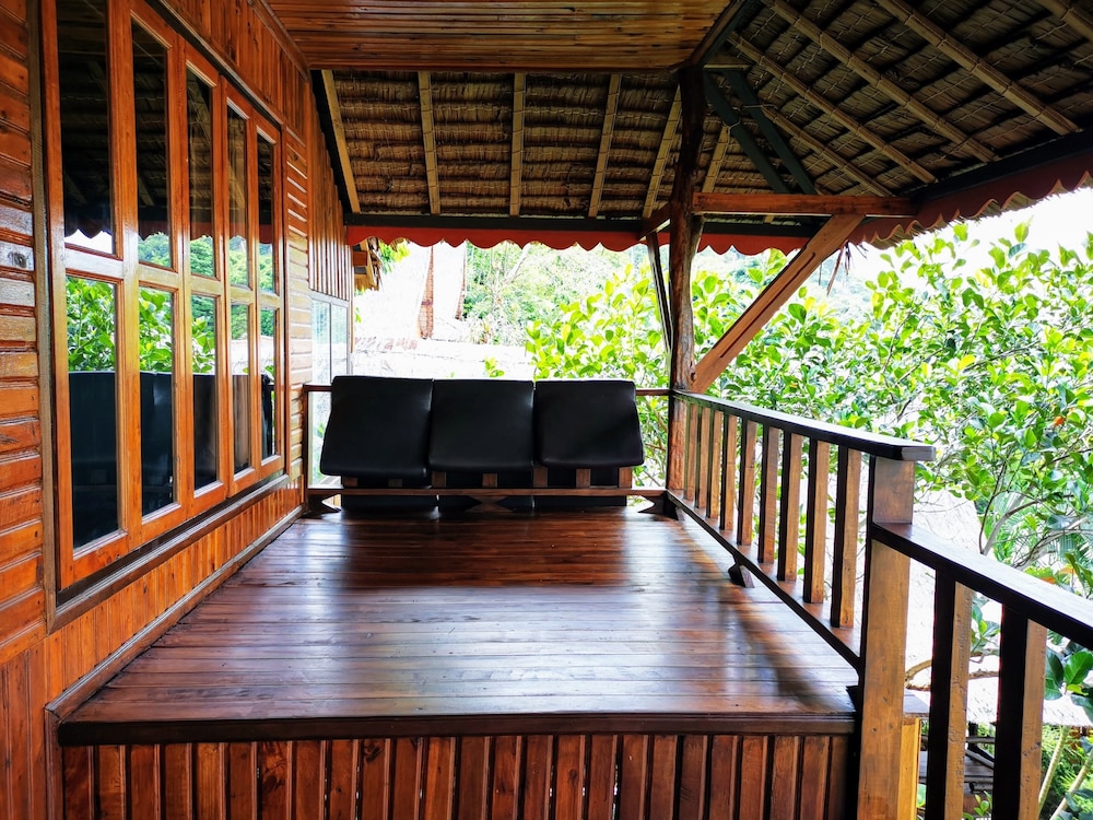Phi Phi Relax Beach Resort