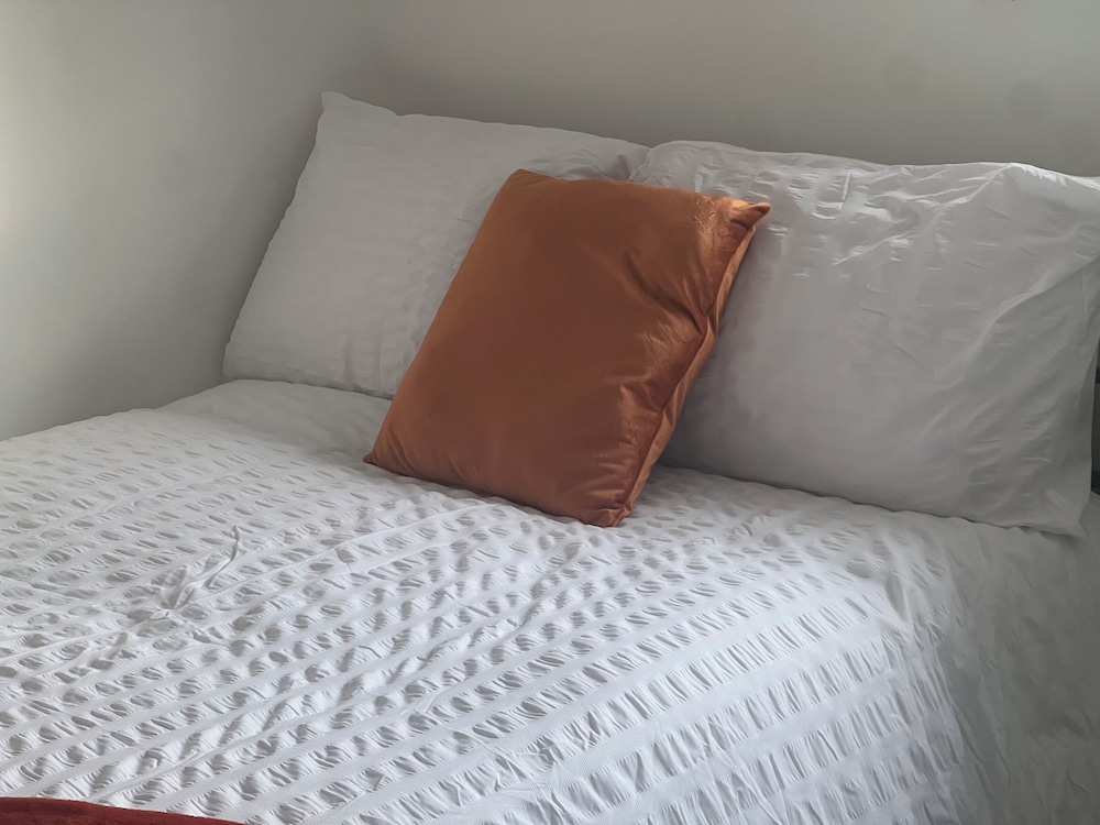 The Coral Guest House Winchester