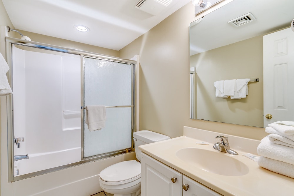 Ocean Bay Club by Condo-World