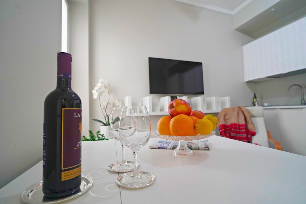 Chic & Quiet Apartment in San Babila