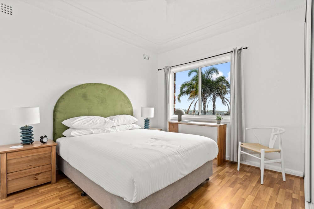 Bondi 2-bed Apartment With Awesome Sunrise Views