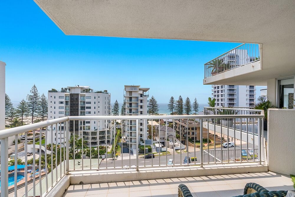 Coolangatta Vacations - Rainbow Bay Resort - Property Image 9