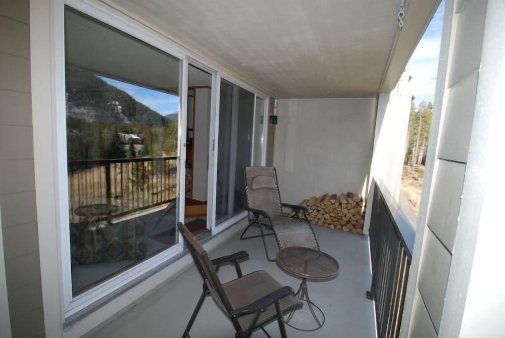 Pines Condominiums 1 Bedroom Apartment by Key to the Rockies